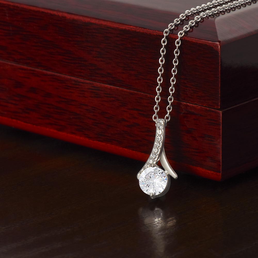 Alluring Beauty Necklace